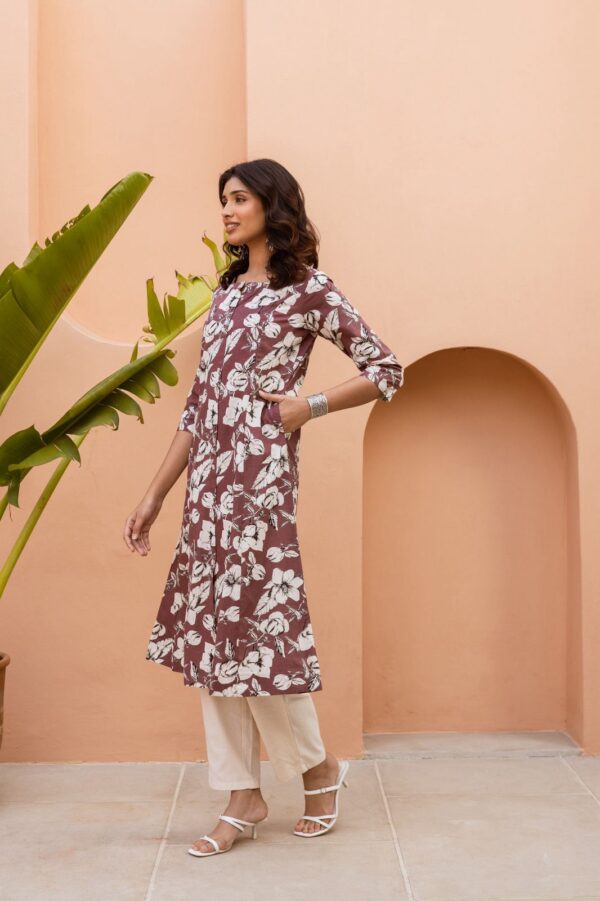 Pure cotton floral kurta set - Image 4