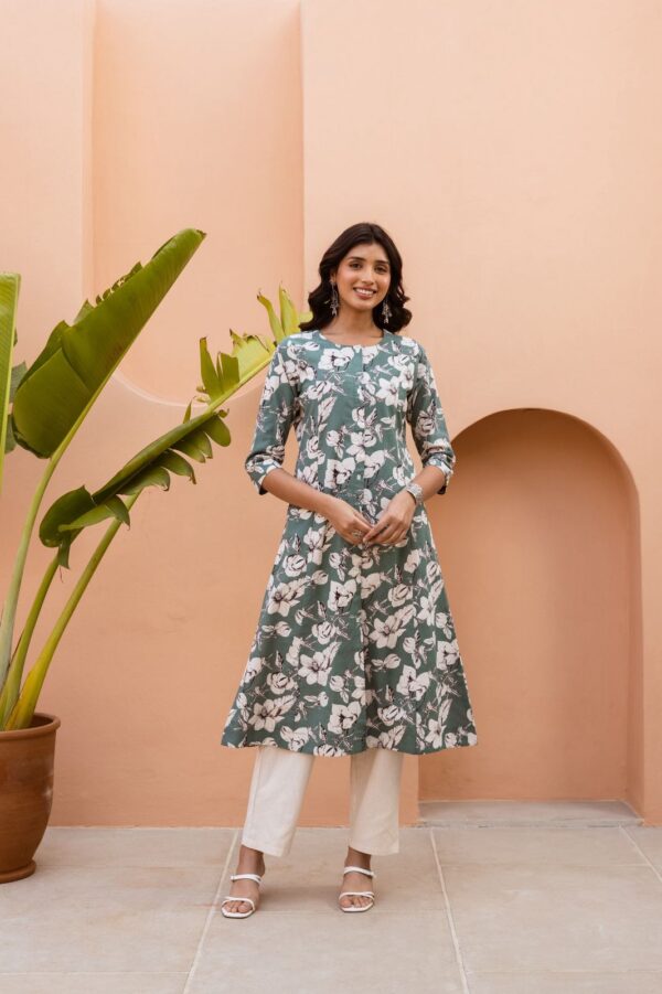 Pure cotton floral kurta set - Image 2