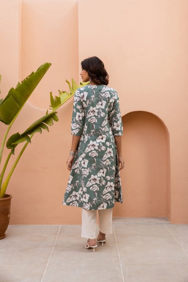 Pure cotton floral kurta set - Image 4