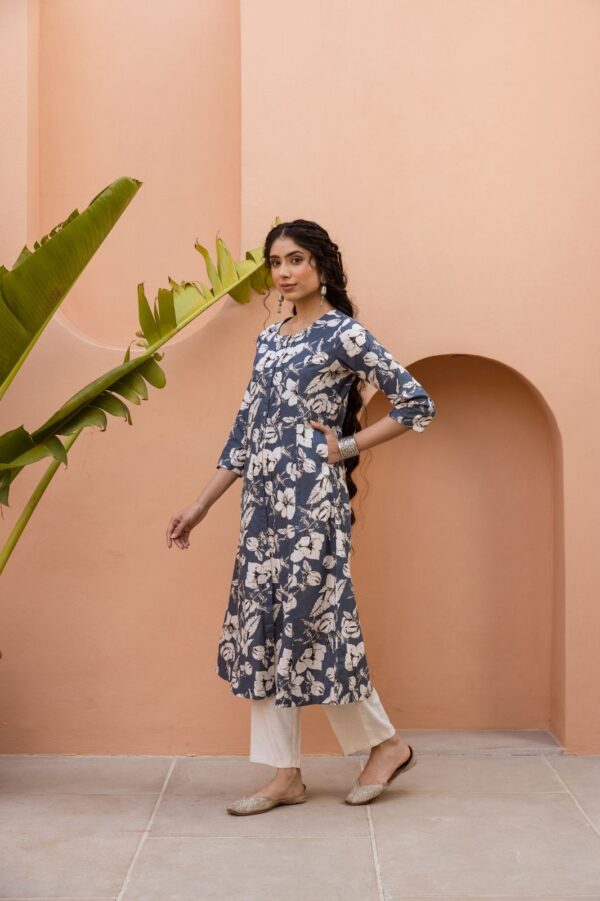 Pure cotton floral kurta set - Image 3