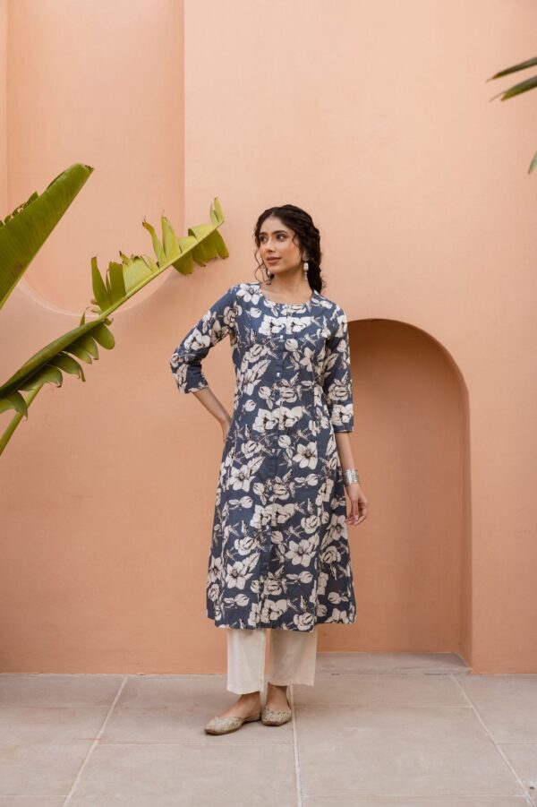 Pure cotton floral kurta set - Image 4