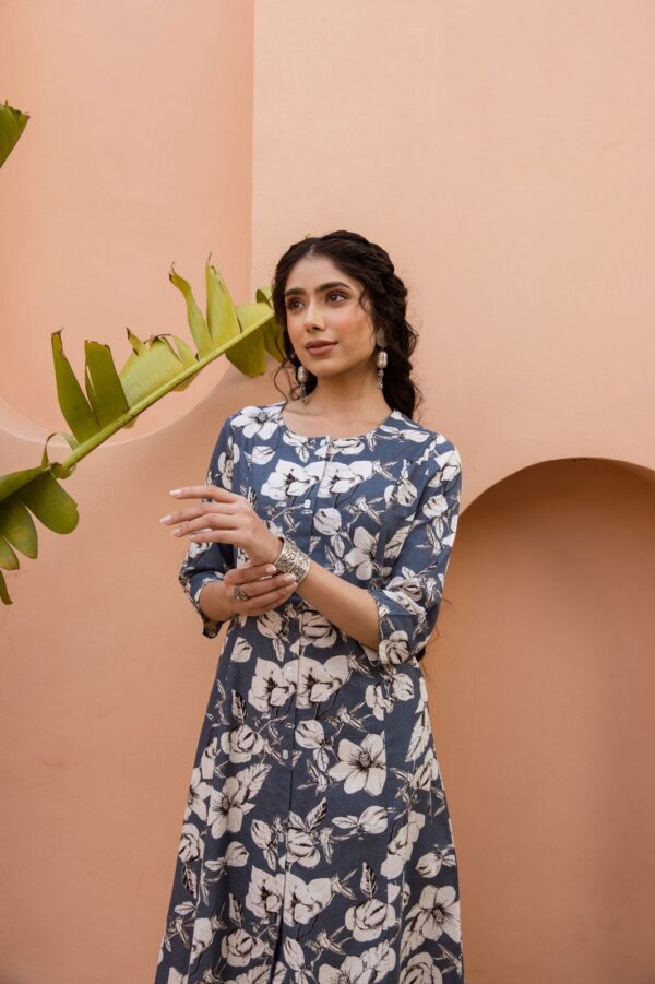 Pure cotton floral kurta set - Image 6