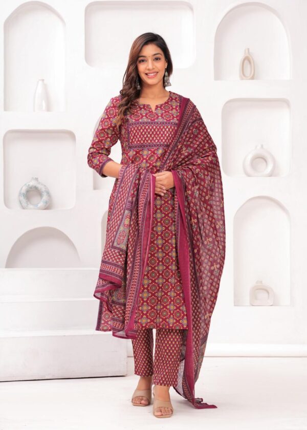 Elegant Cotton Kurta Set with dupatta