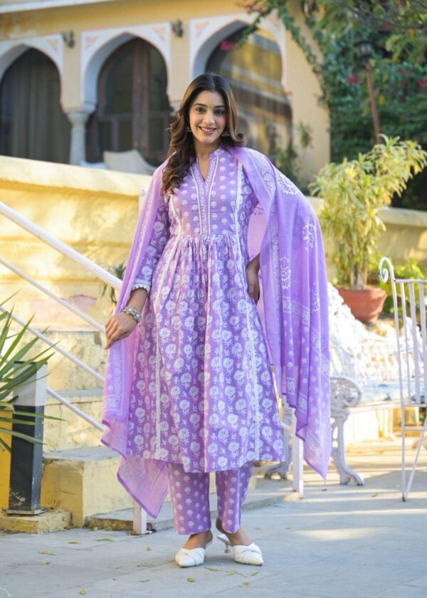 Elegant A-Line Cotton Kurta Set - Image 3