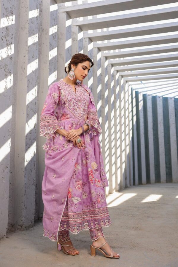 Elegant Floral Anarkali Kurta Set - Image 4