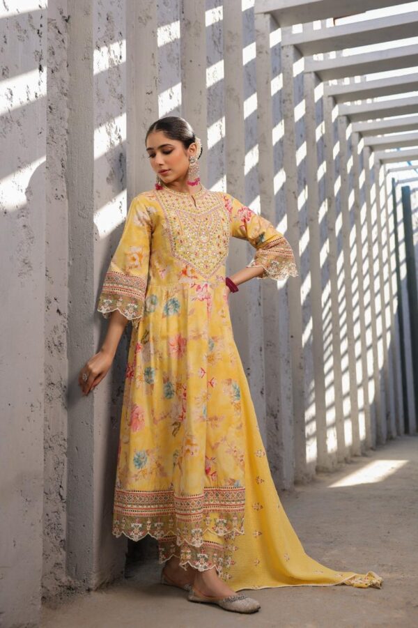 Elegant Floral Anarkali Kurta Set - Image 3