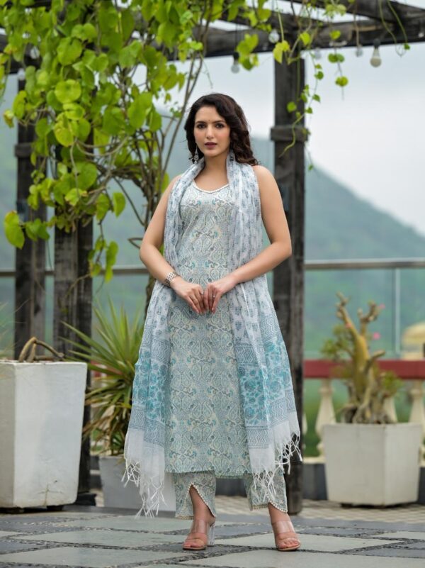 Elegant Floral Straight Kurta Set