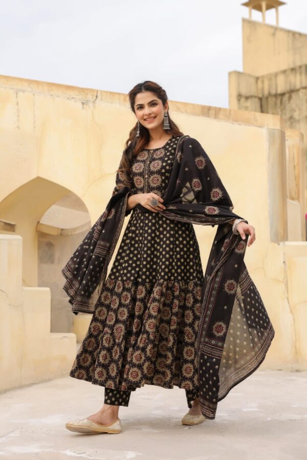 Elegant Cotton Flared Anarkali Gown - Image 2