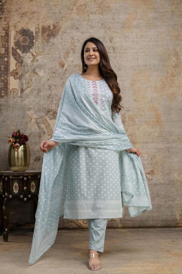 Summer Breeze Cotton Kurta Set - Image 7