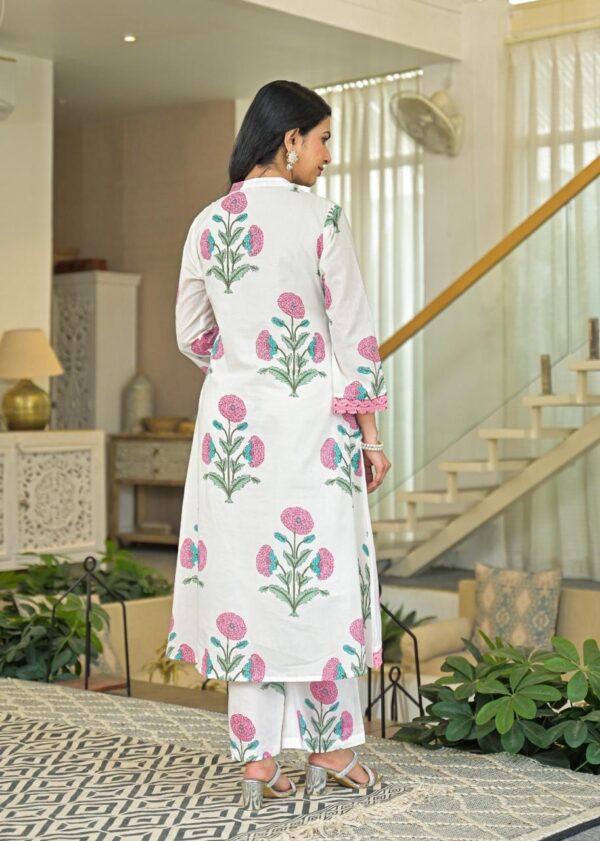 Floral Delight Cotton Kurta Set - Image 6