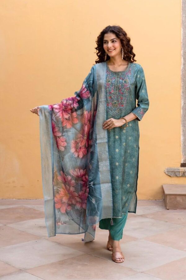 Floral Shimmer Tissue Kurta Set - Image 7