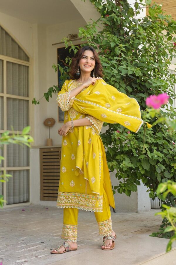 Elegant Designer Cotton Kurta Set - Image 4