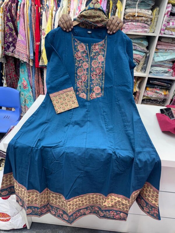 Embellished Cotton 3PC Kurta Set - Image 2