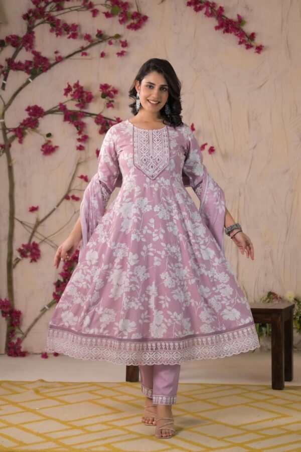 Heavy Rayon Anarkali Set - Image 4