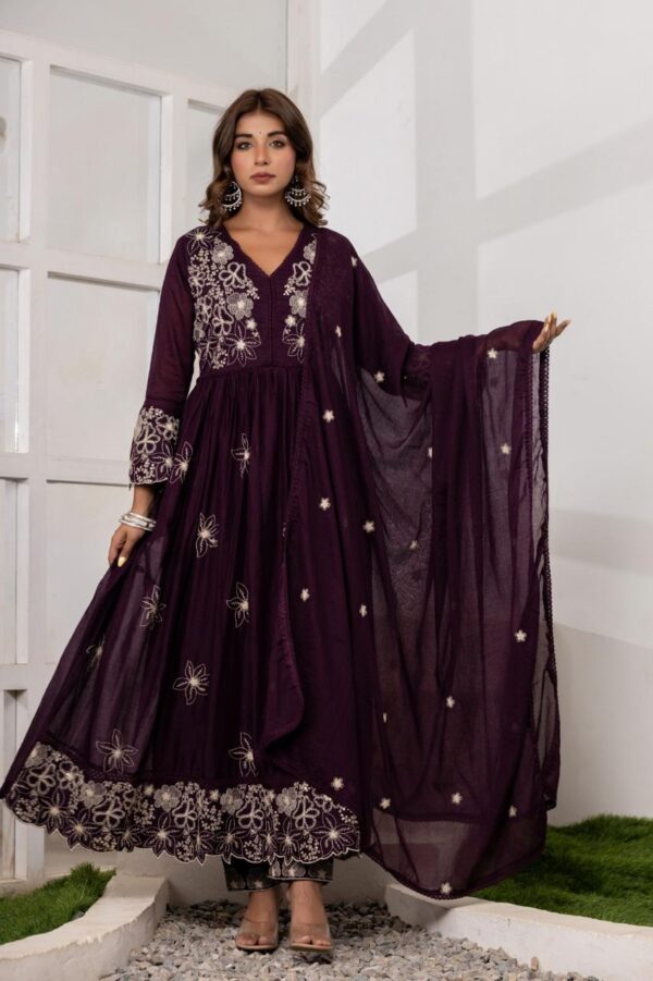 Empress Flare Gown Set