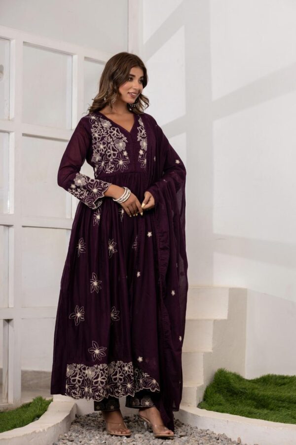 Empress Flare Gown Set - Image 2