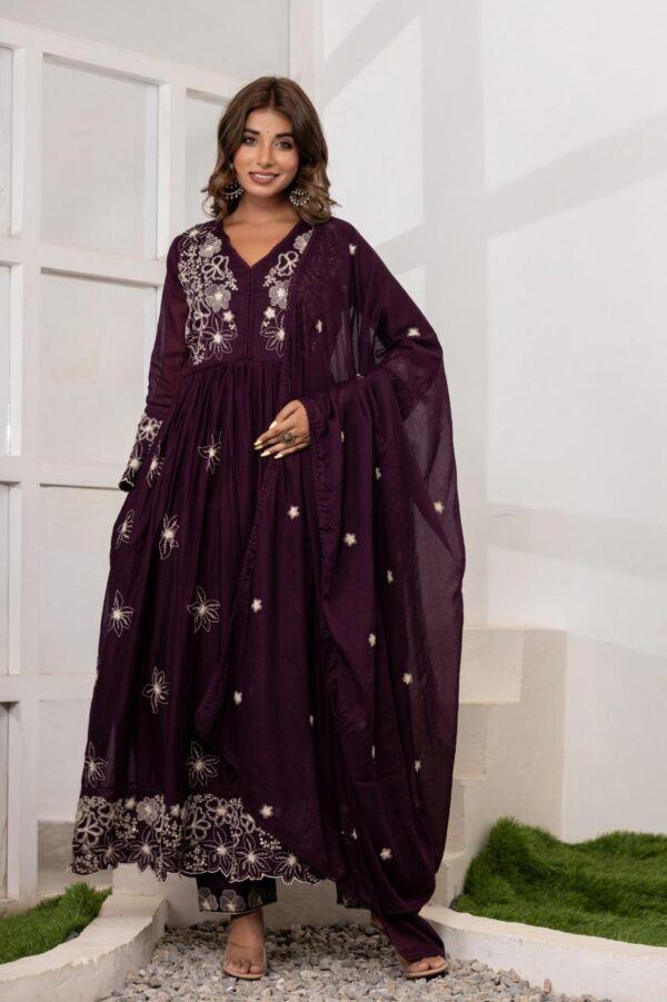 Empress Flare Gown Set - Image 9