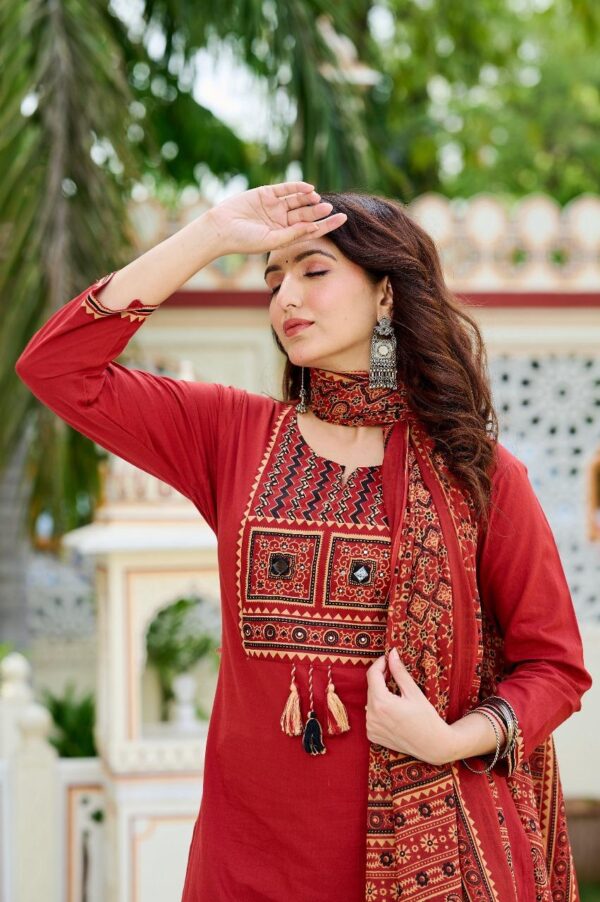 Elegant Cotton Kurta - Image 3