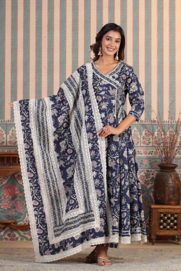 Elegant Anarkali Gown - Image 2