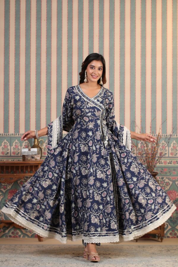 Elegant Anarkali Gown - Image 3