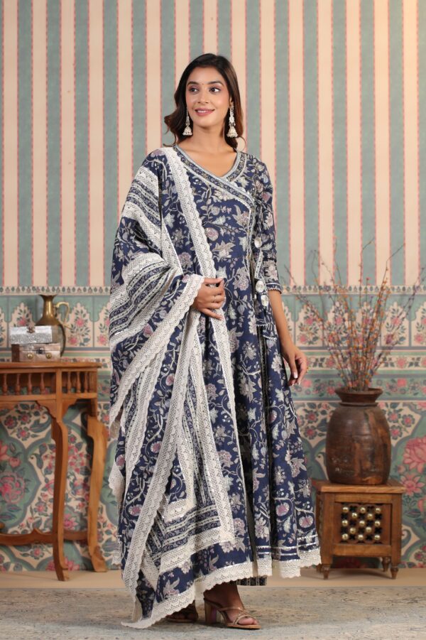 Elegant Anarkali Gown - Image 4