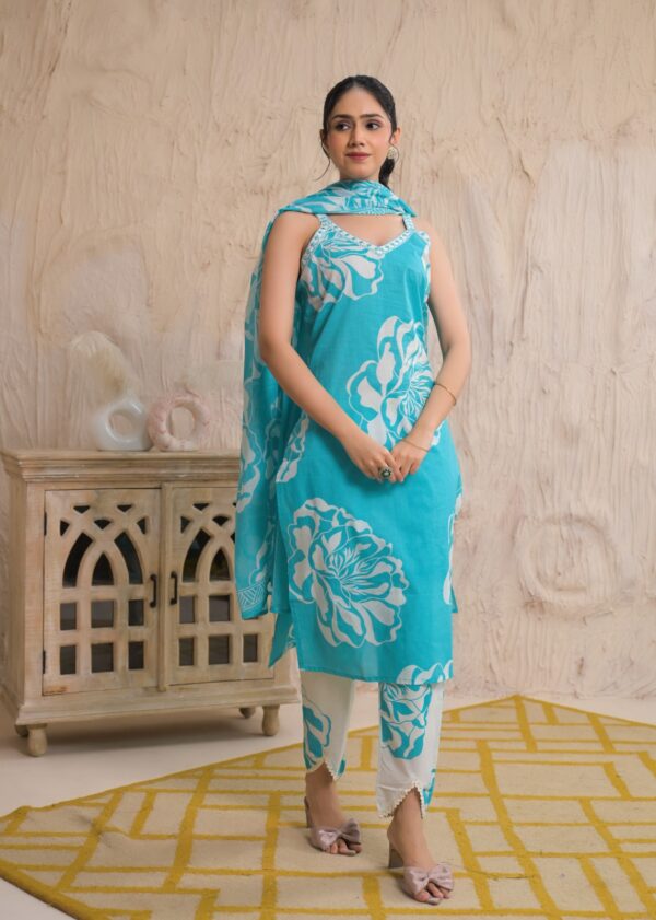 Premium Cotton Floral Print  Kurti - Image 5