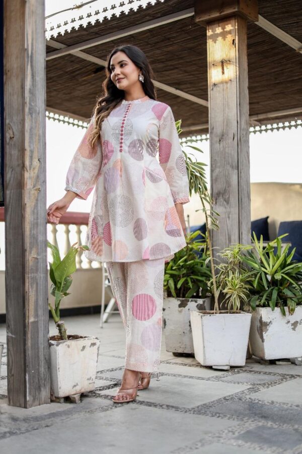 Elegant Cotton Cords - Image 4