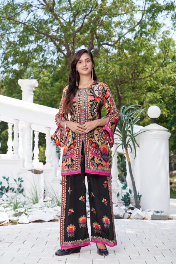 Pure Crape Digital Prints Cord Set - Image 3