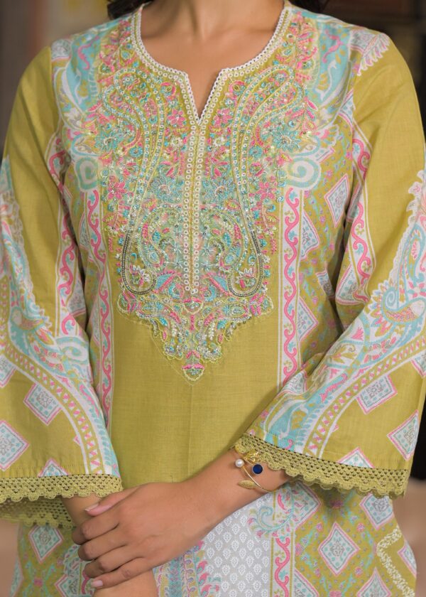 Elegant Cotton Pakistan Suit - Image 7