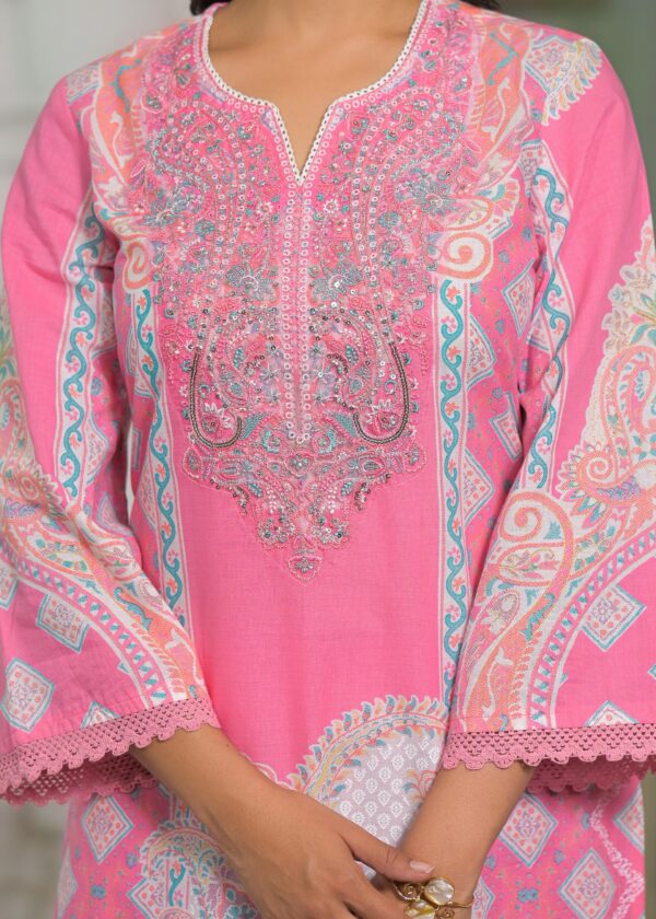 Elegant Cotton Pakistan Suit - Image 5